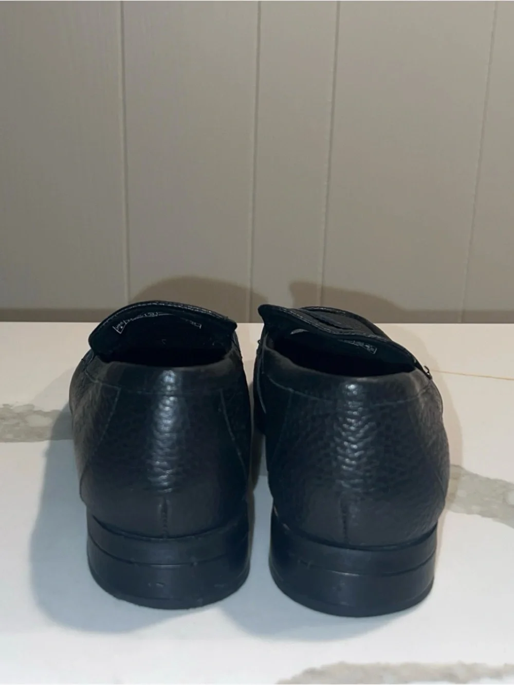 Vionic Black Pebbled Leather Sellah Loafer
